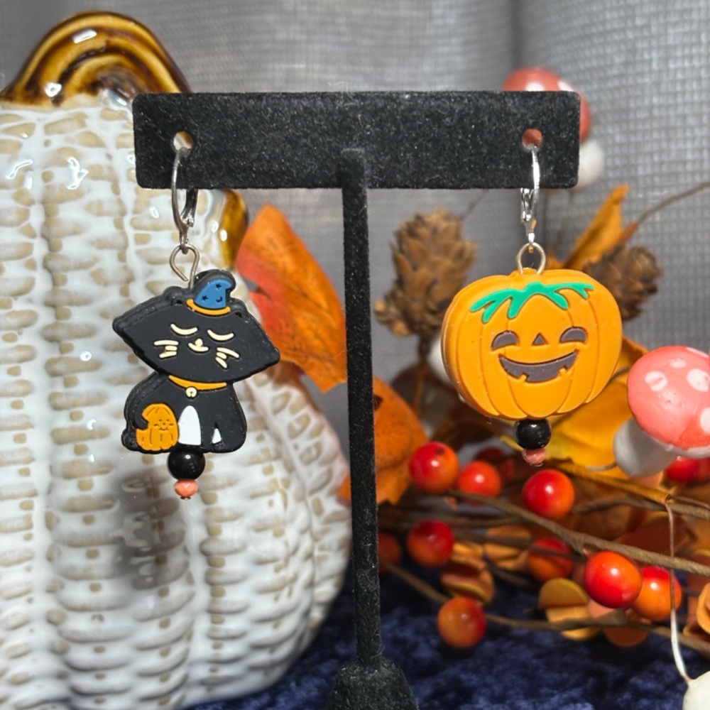 Spooky-Cute Halloween Mismatch Dangle Earrings